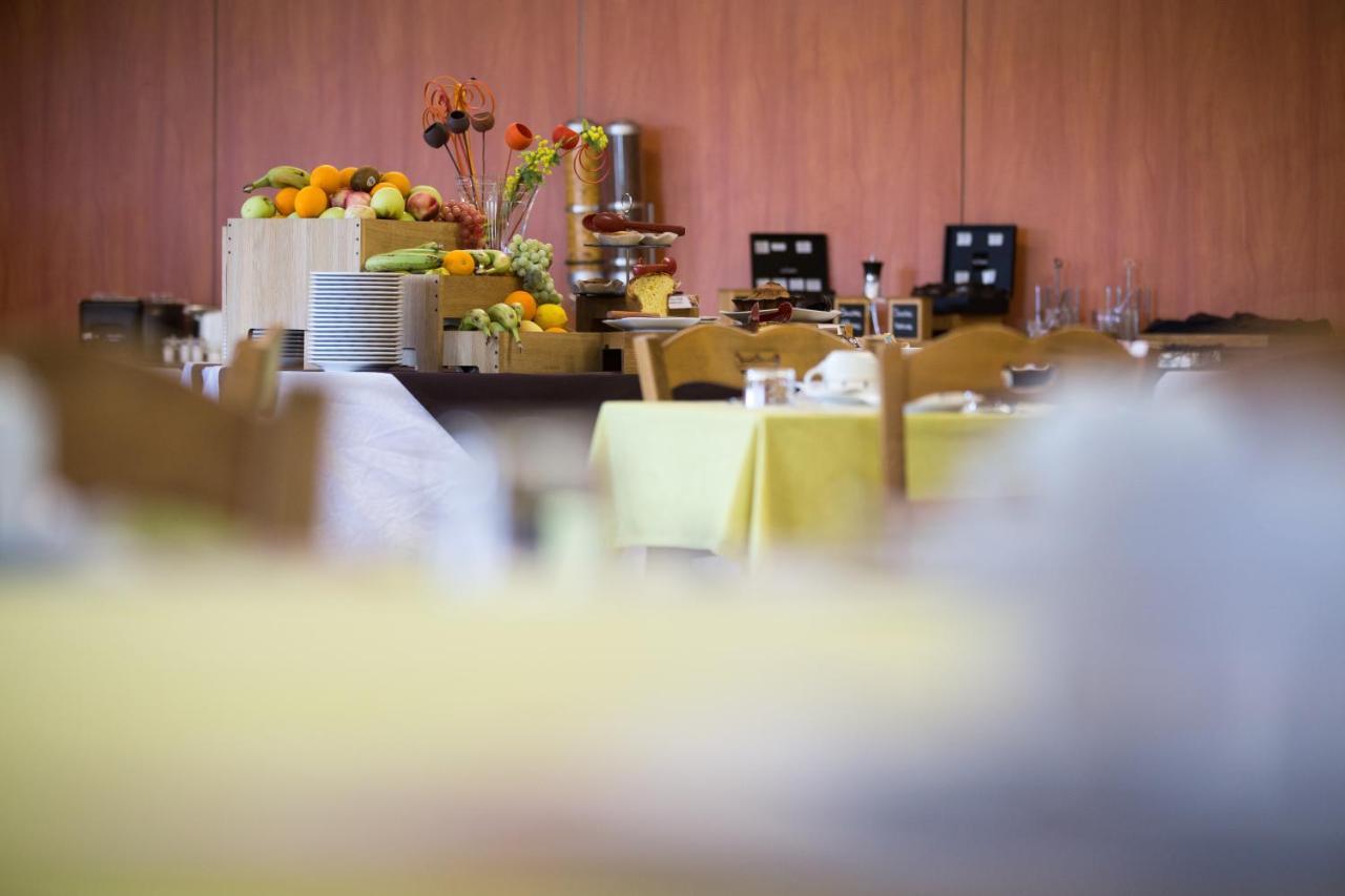 Logis Hotel Restaurant Solenca Nogaro Dış mekan fotoğraf