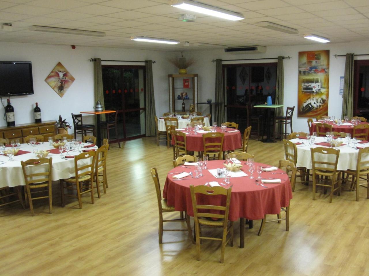 Logis Hotel Restaurant Solenca Nogaro Dış mekan fotoğraf